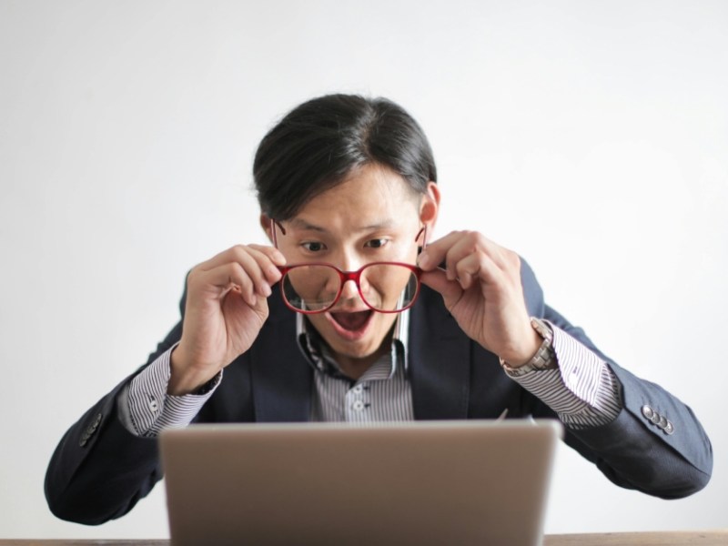 How To Get an Agent’s Attention: A Free Mini&nbsp;Course